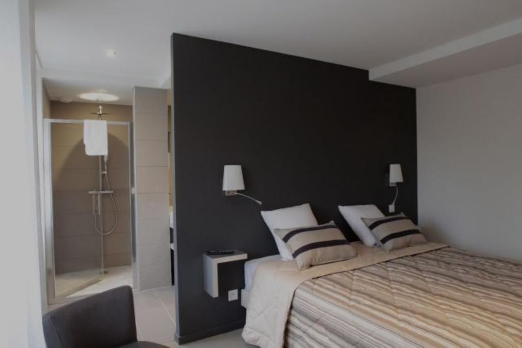 Hostellerie Saint Germain Ruang foto
